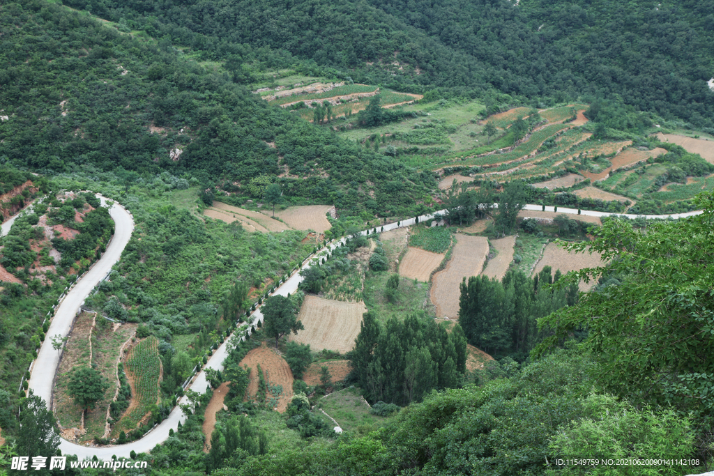 山间公路