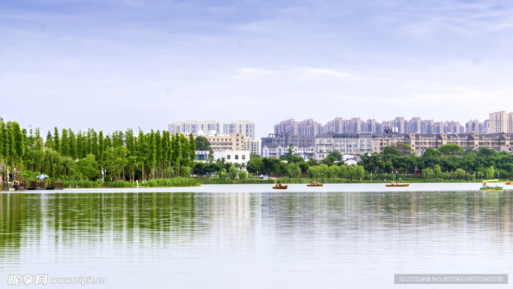 湖畔风景