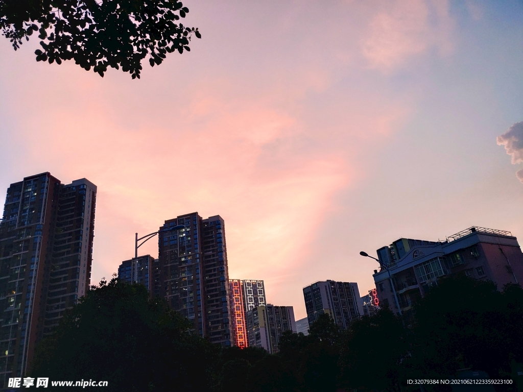 暖暖的天空