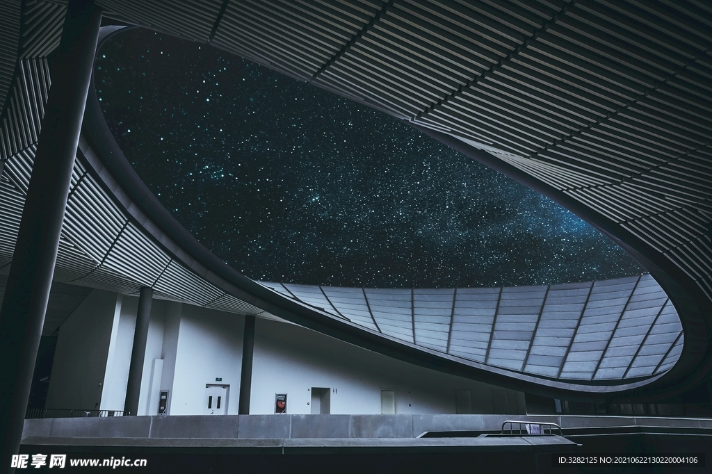 建筑与星空