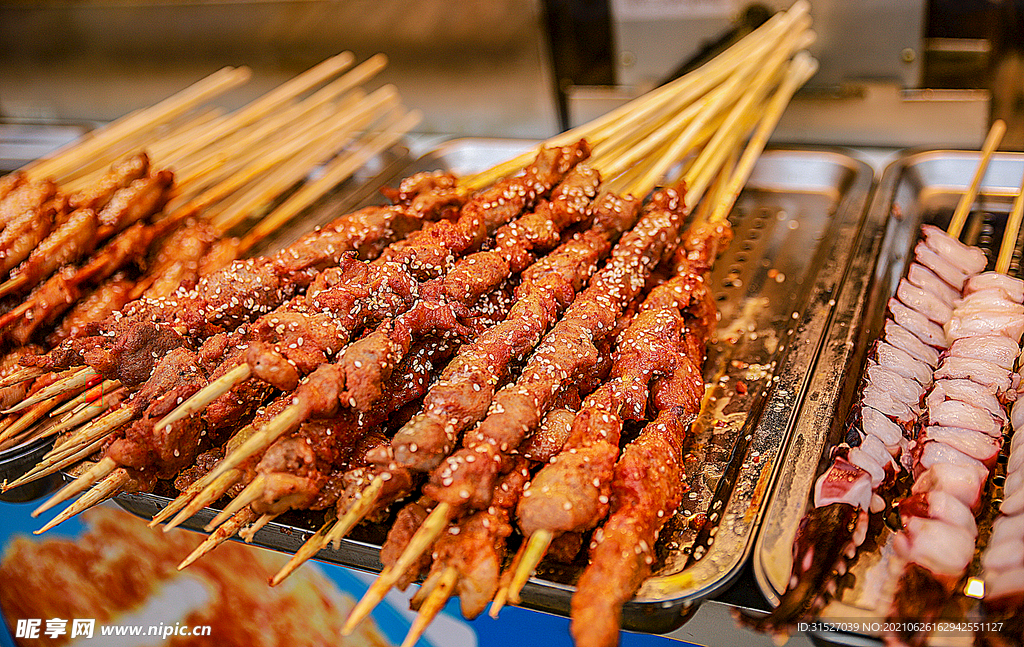 烧烤牛肉串高清图