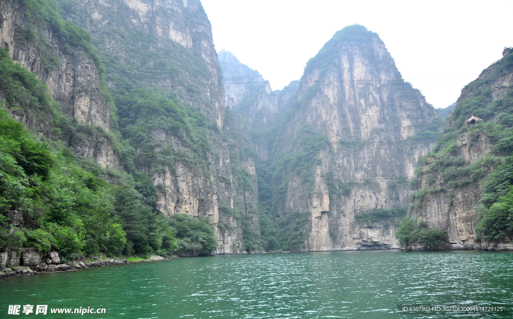 龙庆峡