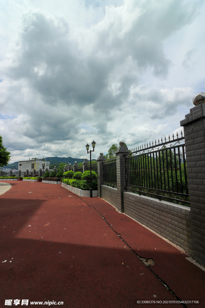 山雨欲来