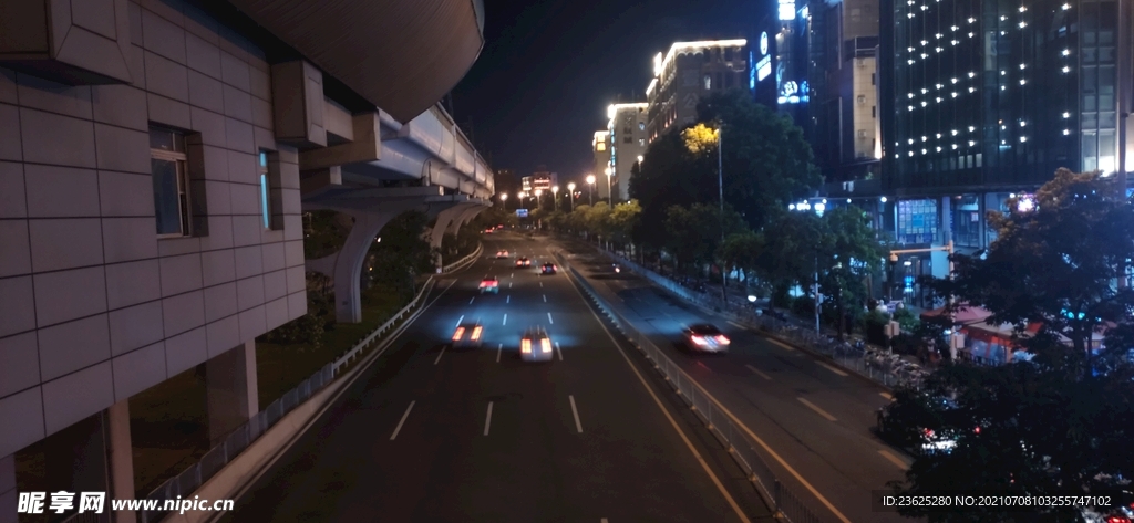 壹航城夜晚