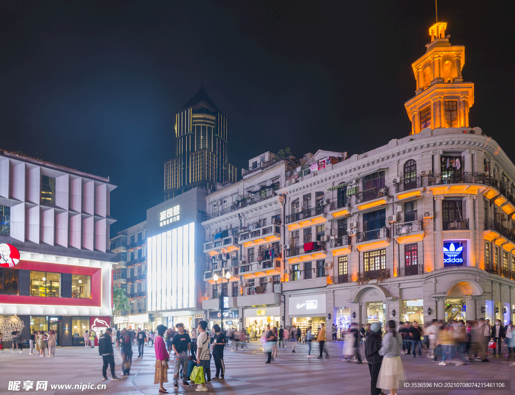 江汉路步行街夜景