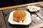 莲蓉月饼 