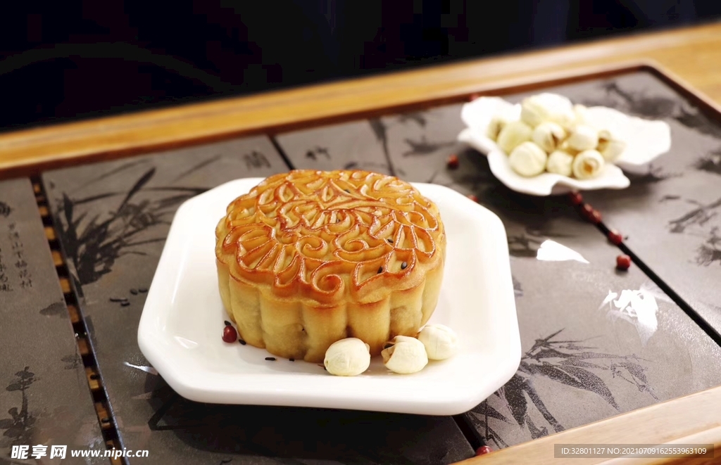 莲蓉月饼 