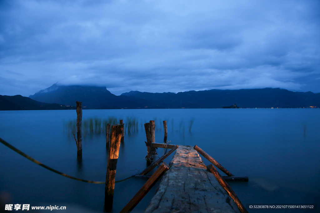 泸沽湖美景