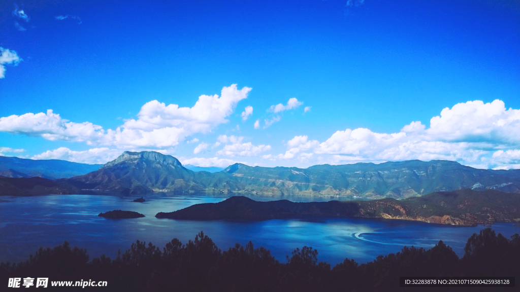 泸沽湖美景