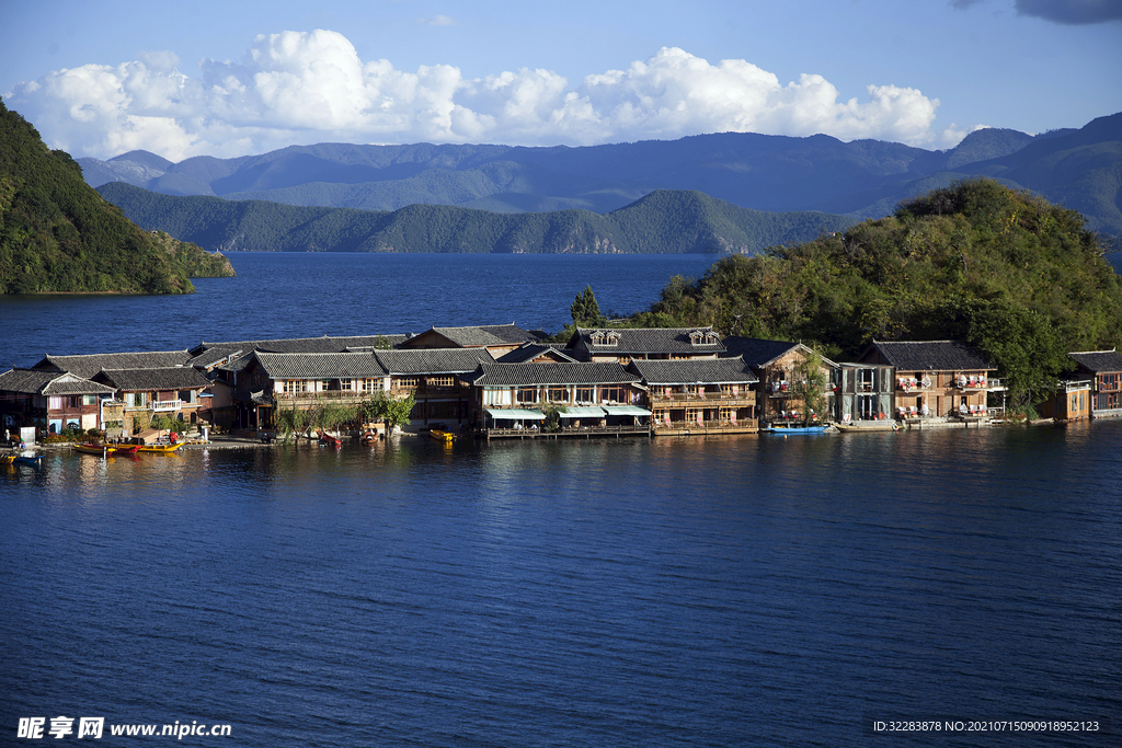 泸沽湖美景