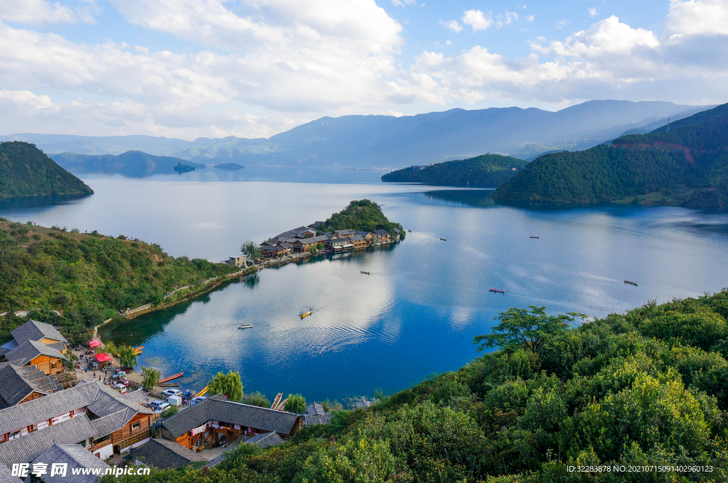 泸沽湖美景