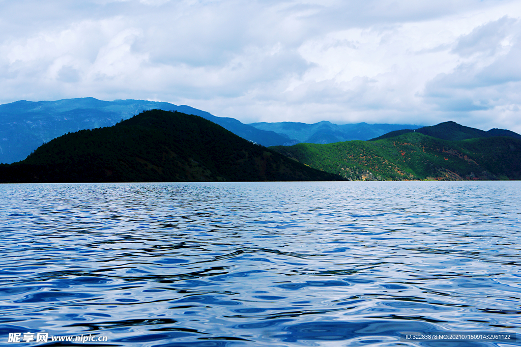 泸沽湖美景