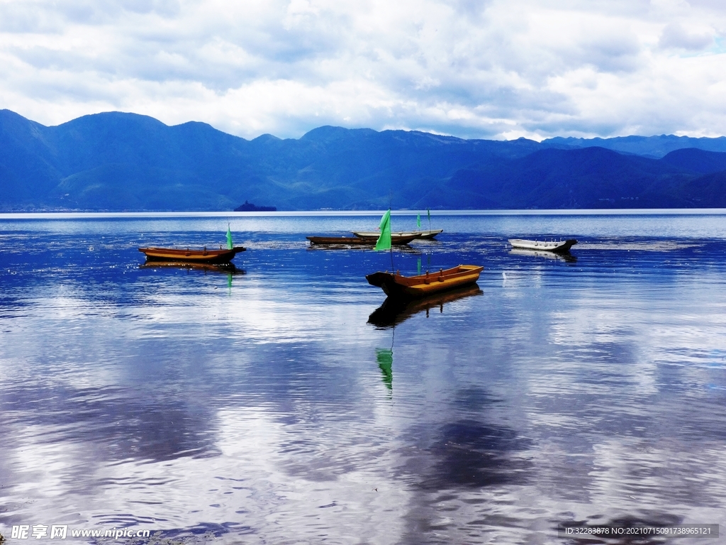 泸沽湖美景