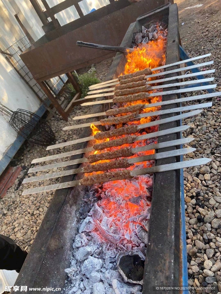 烤羊肉串
