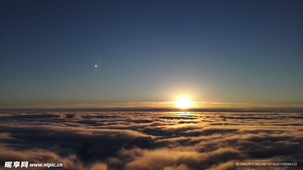 高空云海