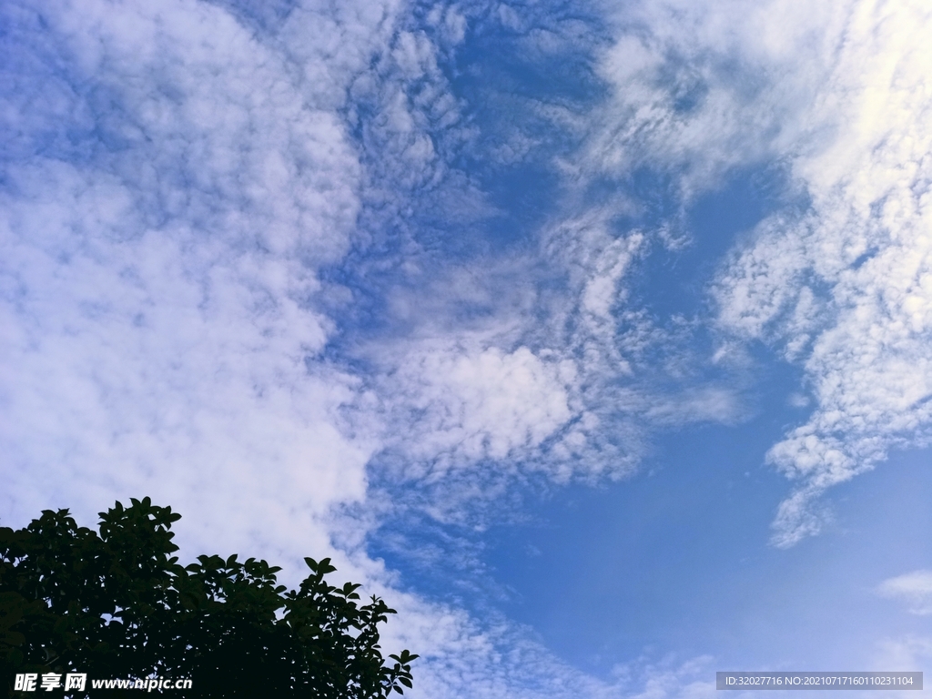天空