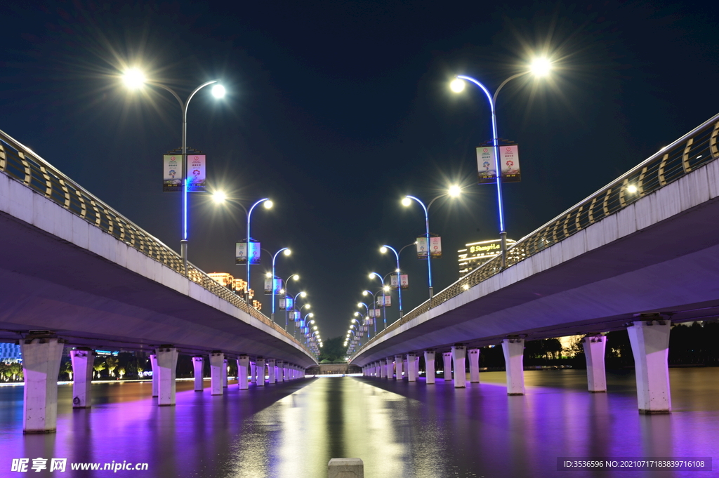 大桥夜景