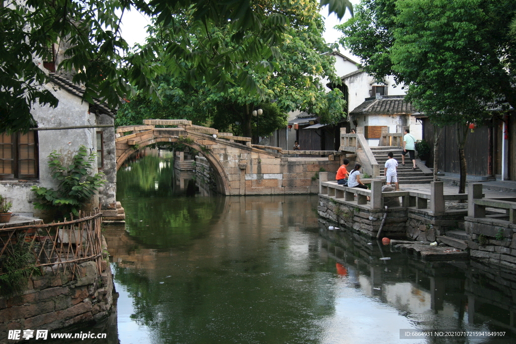 小桥流水人家