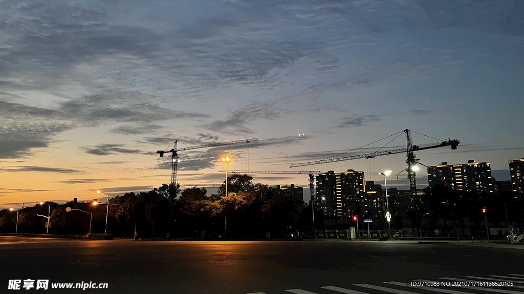 夜晚的城市