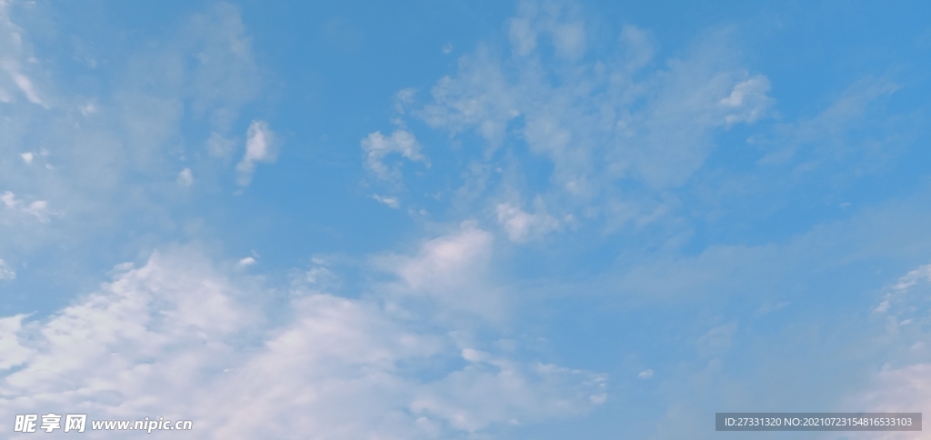 夏日蓝天白云天空纯净天空