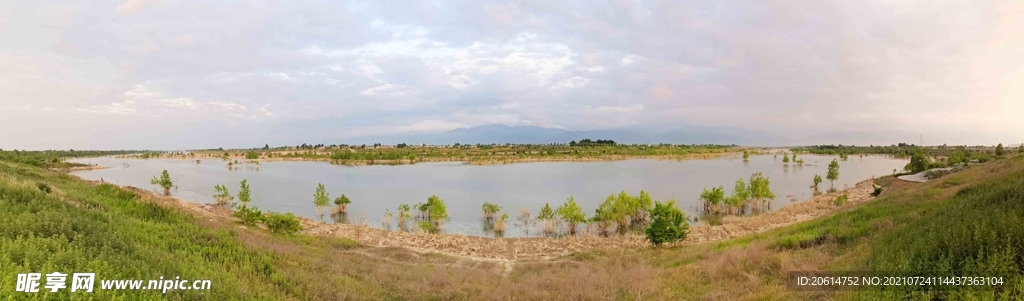 美丽的河道风景