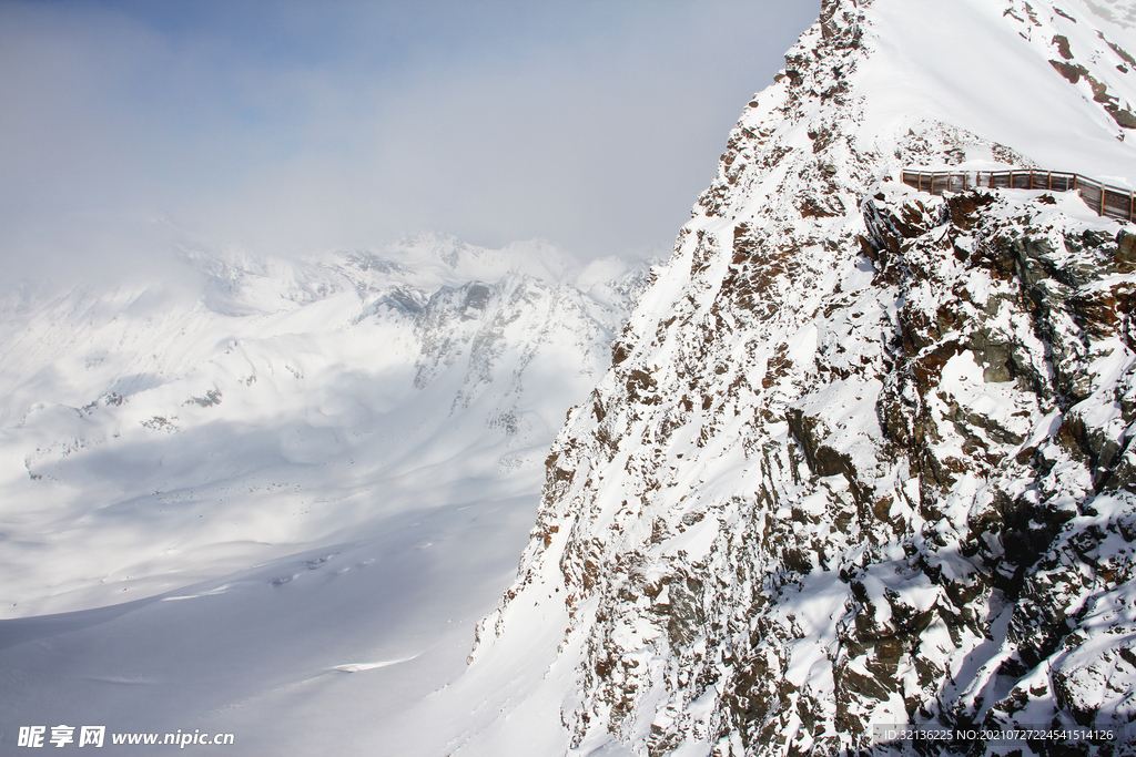 冬季雪山