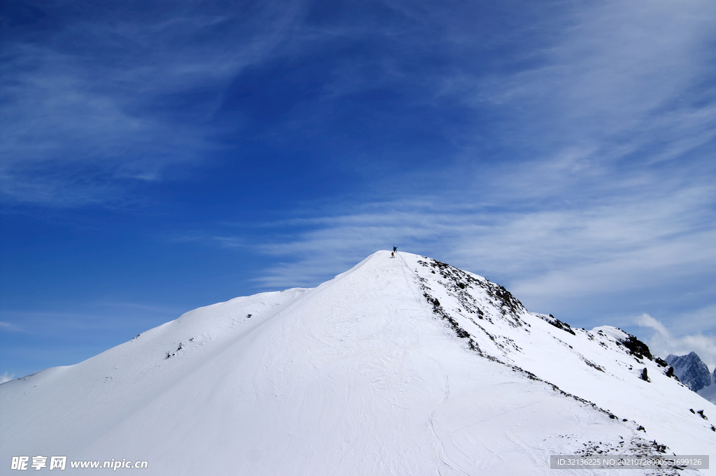 冬季雪山