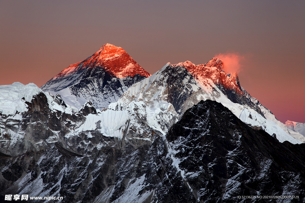 冬季雪山