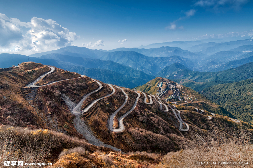 山脉山峰