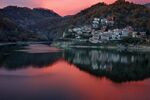 黄昏湖面