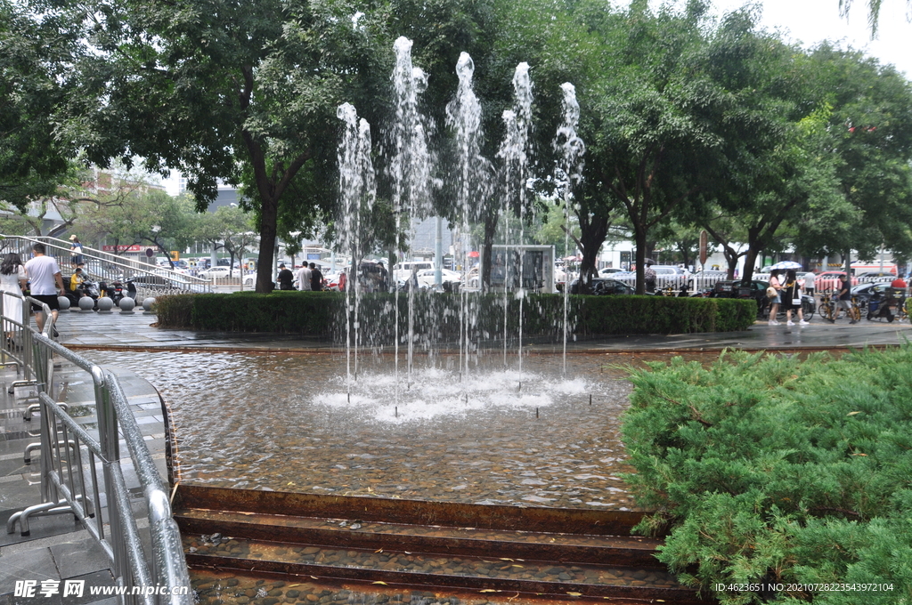 三里屯街道水景景观