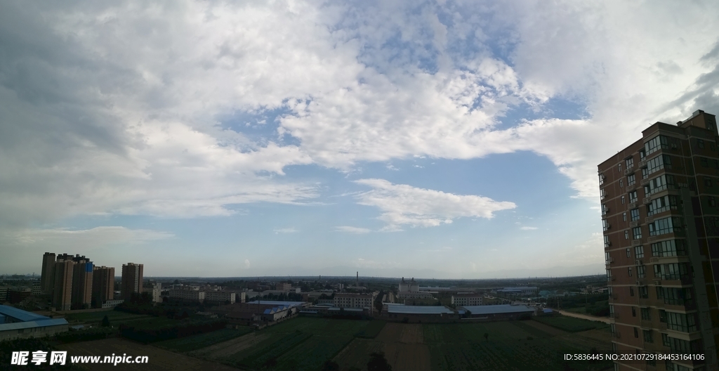 天空