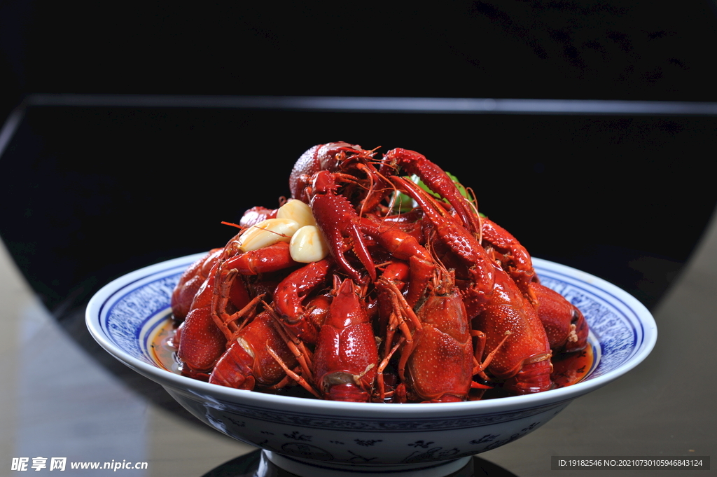 十三香小龙虾