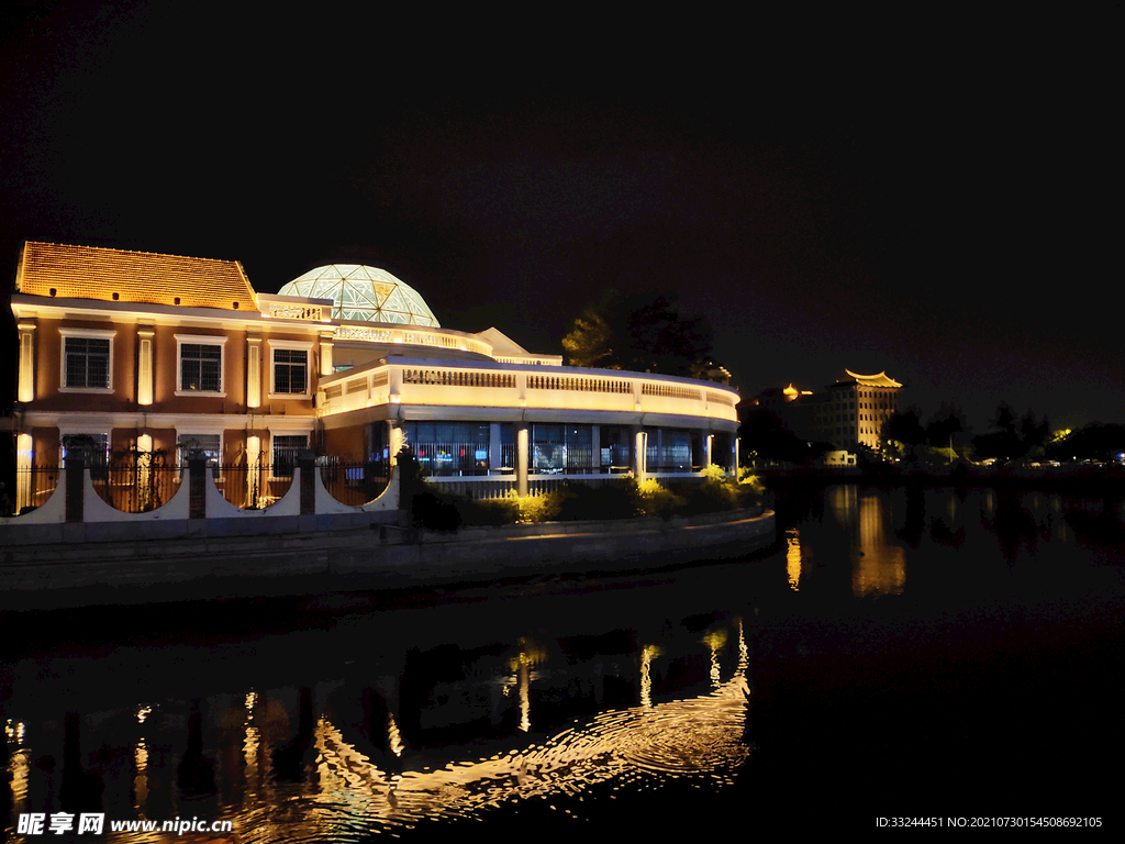 集美大学夜景