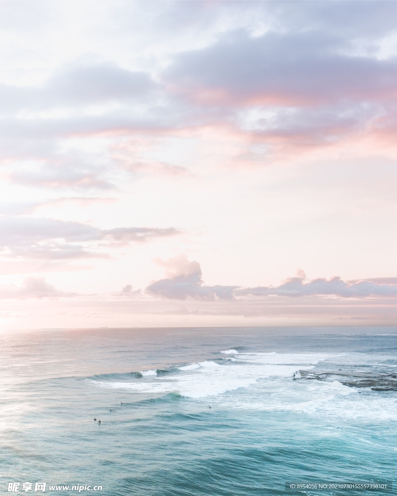 霞光海浪