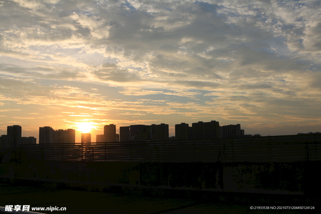 晚霞日落夕阳西下彩云黄昏傍晚