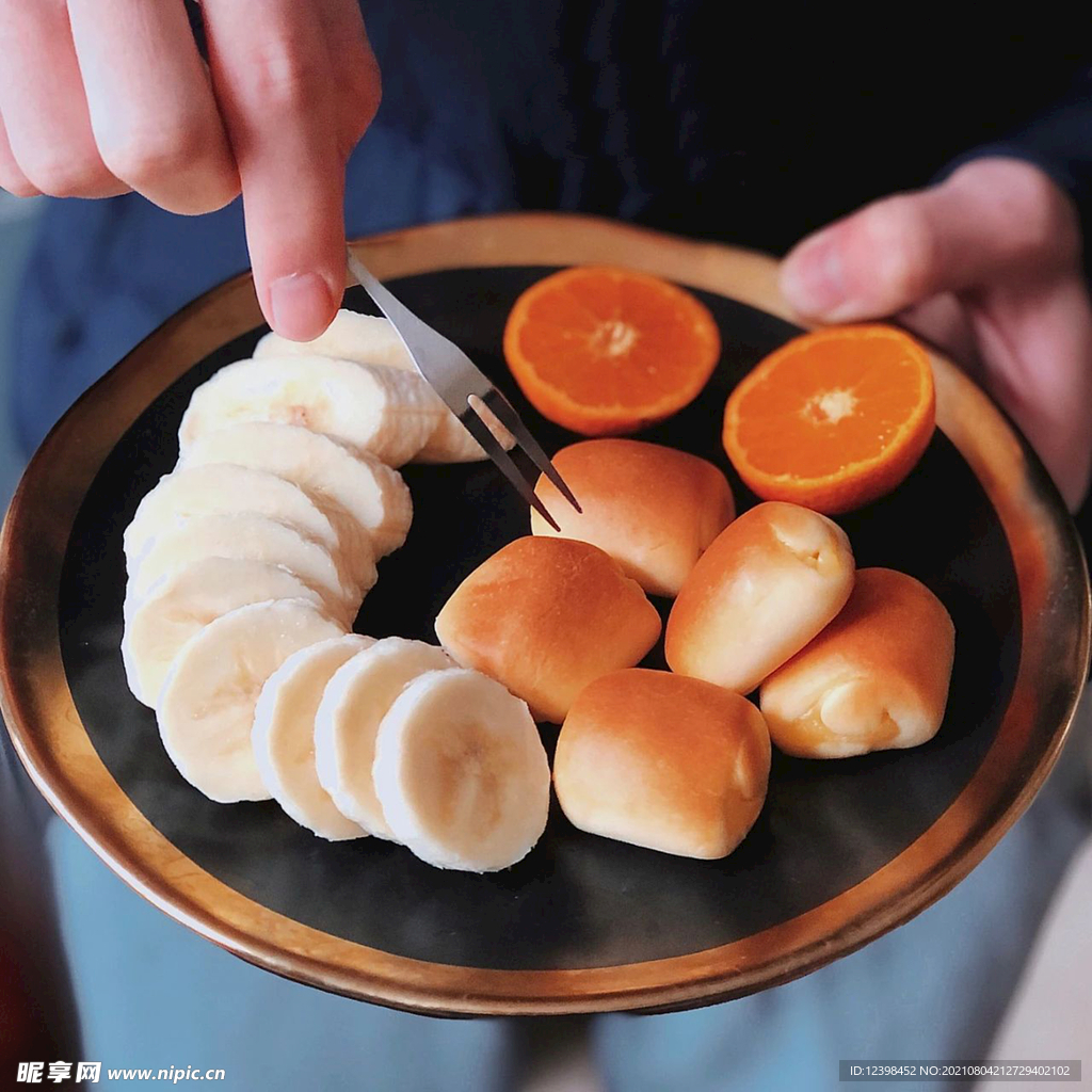 奶香小面包