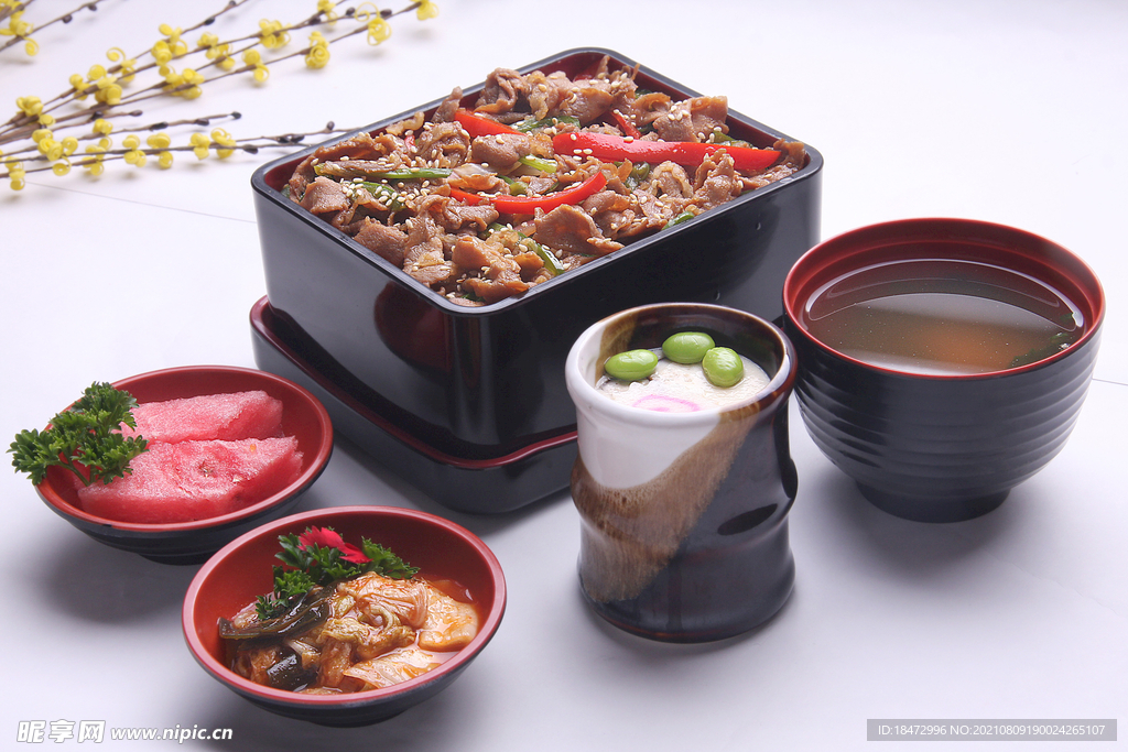 烧牛肉饭