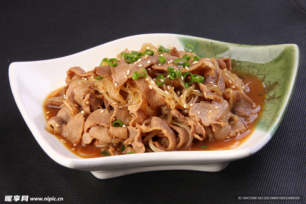 牛肉炒芋丝饭