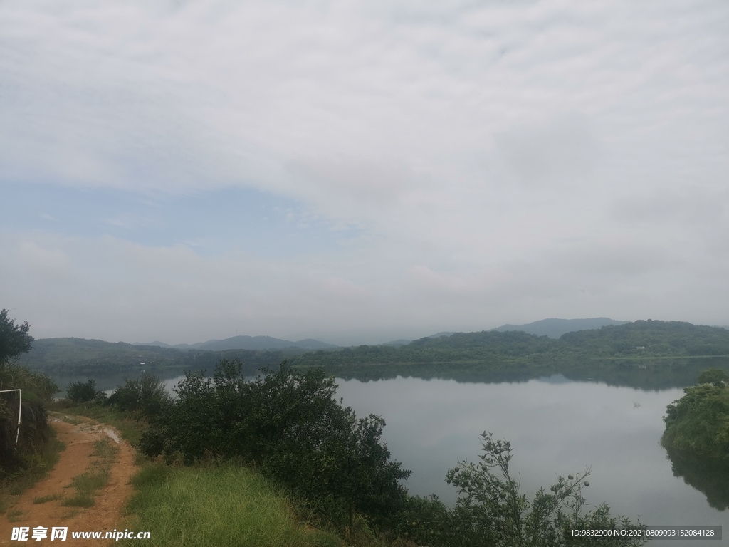 山湖风景