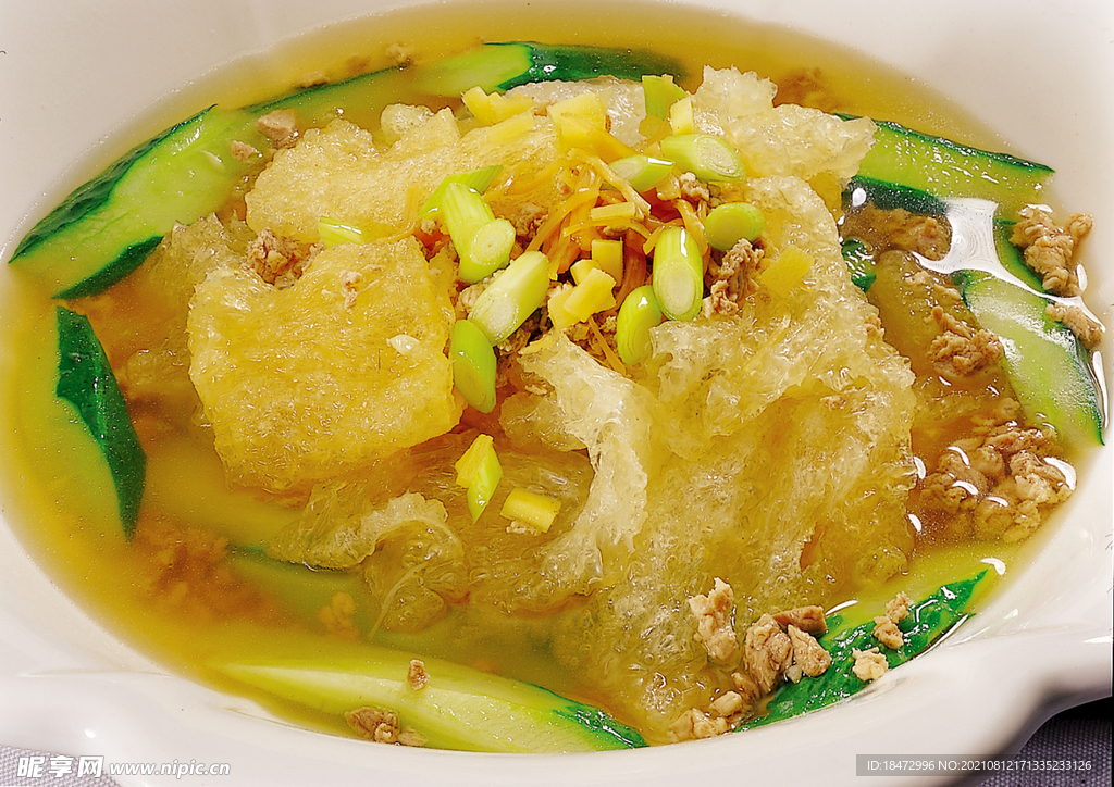 鸡汤清瓜煮鱼肚