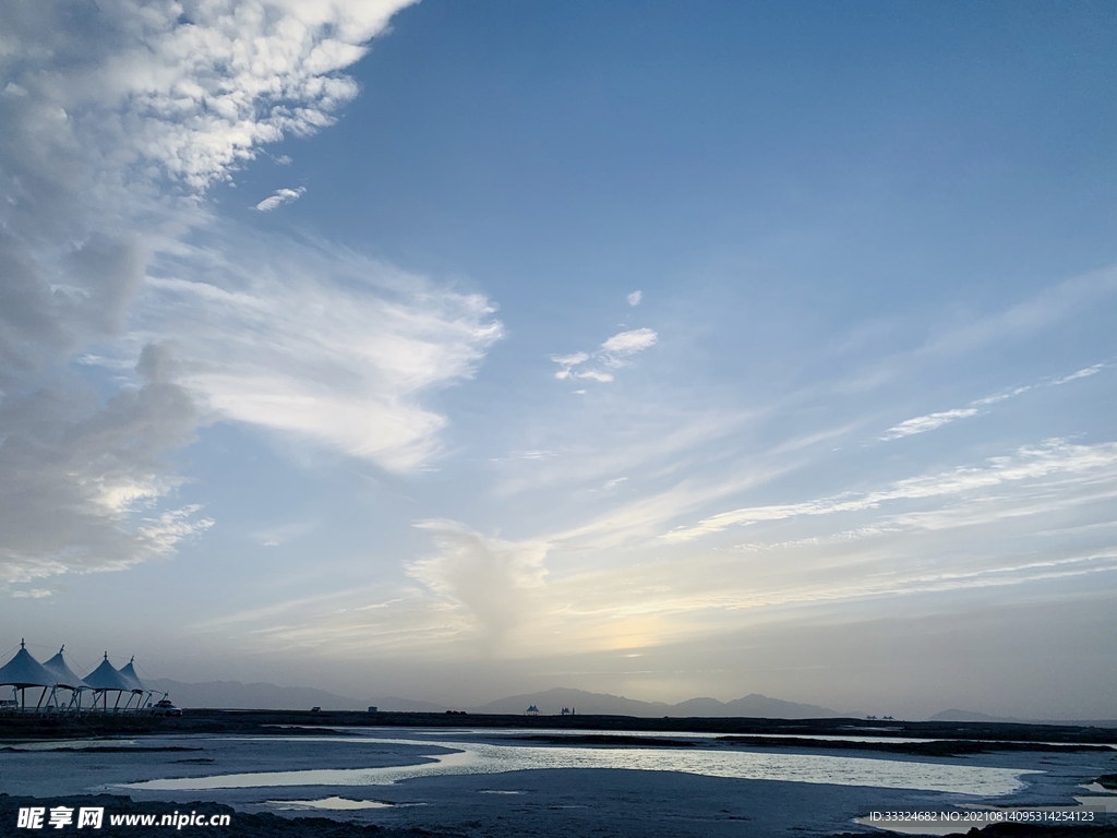 夕阳时分风景图