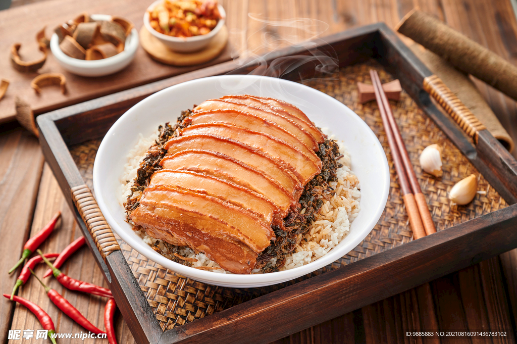 梅菜扣肉饭