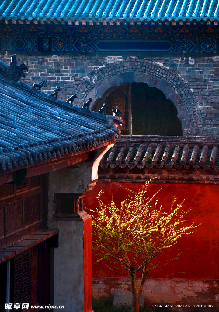 武当春景