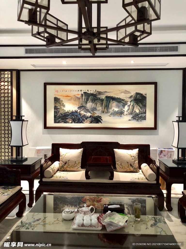 中式客厅山水画 