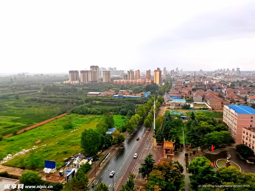 雨天的城市风景