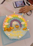 彩虹生日蛋糕