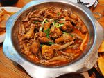 鸡腿鸡爪煲