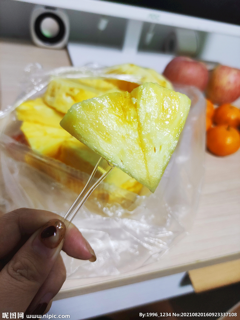  凤梨 