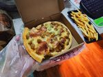 披萨薯条